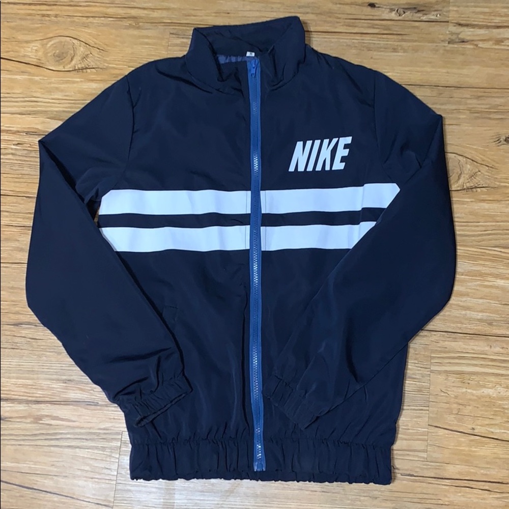 Nike full zip jacket/windbreaker